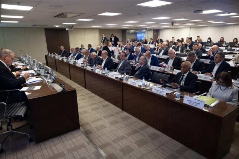 CNI e InvestSP firmam parceria em busca de inovação, investimento estrangeiro e aumento das exportações da indústria