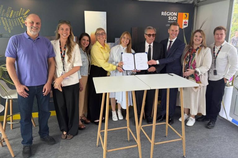 InvestSP assina acordo com agência francesa para fortalecer cooperação no audiovisual e na economia criativa