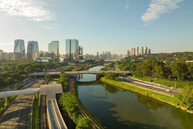 SP Conecta reúne lideranças para debater economia verde, saneamento e resiliência hídrica em São Paulo